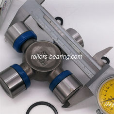Gut29 Universal Joint Bearing 04371-0K080 20Cr / 20CrMnTi For Nissan Navara D40 Ford